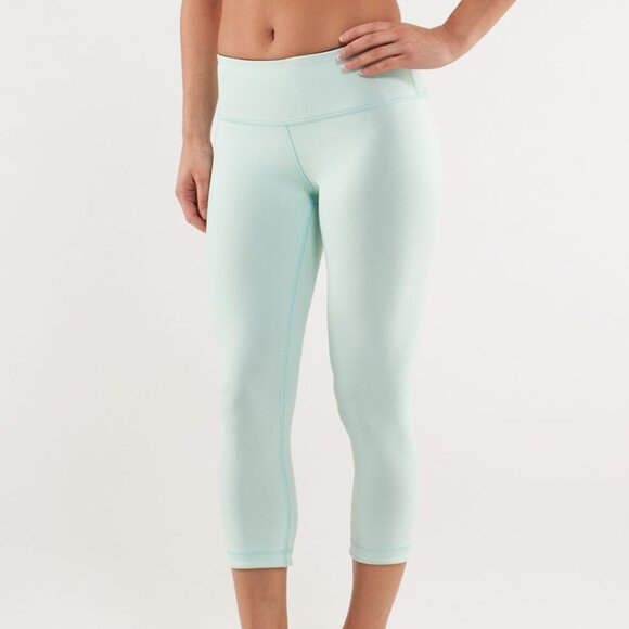 Lululemon Wunder Under Crop Reversible Mint Moment/Black - Picture 1 of 14